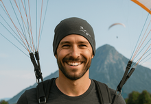 Lade das Bild in den Galerie-Viewer, DHV Merino Mütze Anthrazit