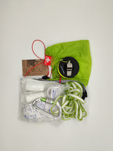 Lade das Bild in den Galerie-Viewer, Safe Tree Kit (First-Aid- & Baumsicherungs-Set)